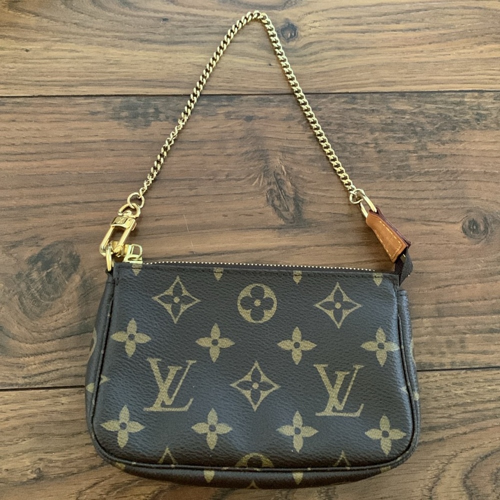 BNWT Louis Vuitton Mini Pochette - Picture 4 of 16